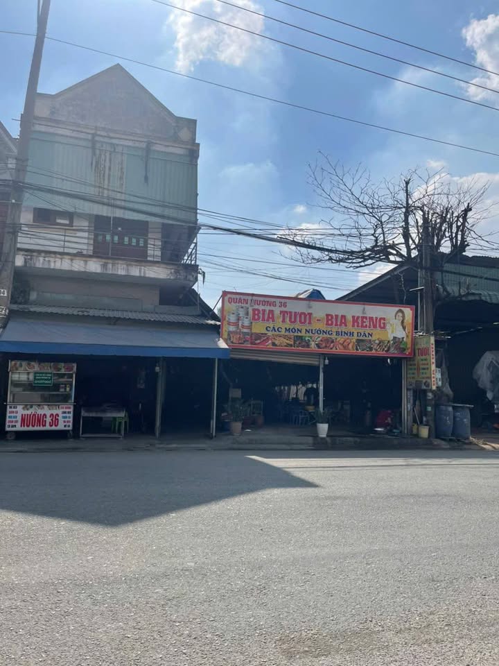 Nhà mặt tiền kinh doanh Dĩ An 300m² giá 12 tỷ - Tiềm năng sinh lời cao!