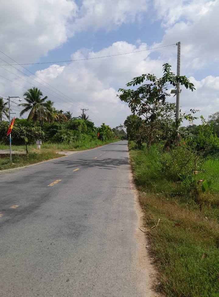 Đất mặt tiền đường HL13, xã Song Lộc, huyện Châu Thành, 1750m² - Vị trí đẹp, giá tốt!