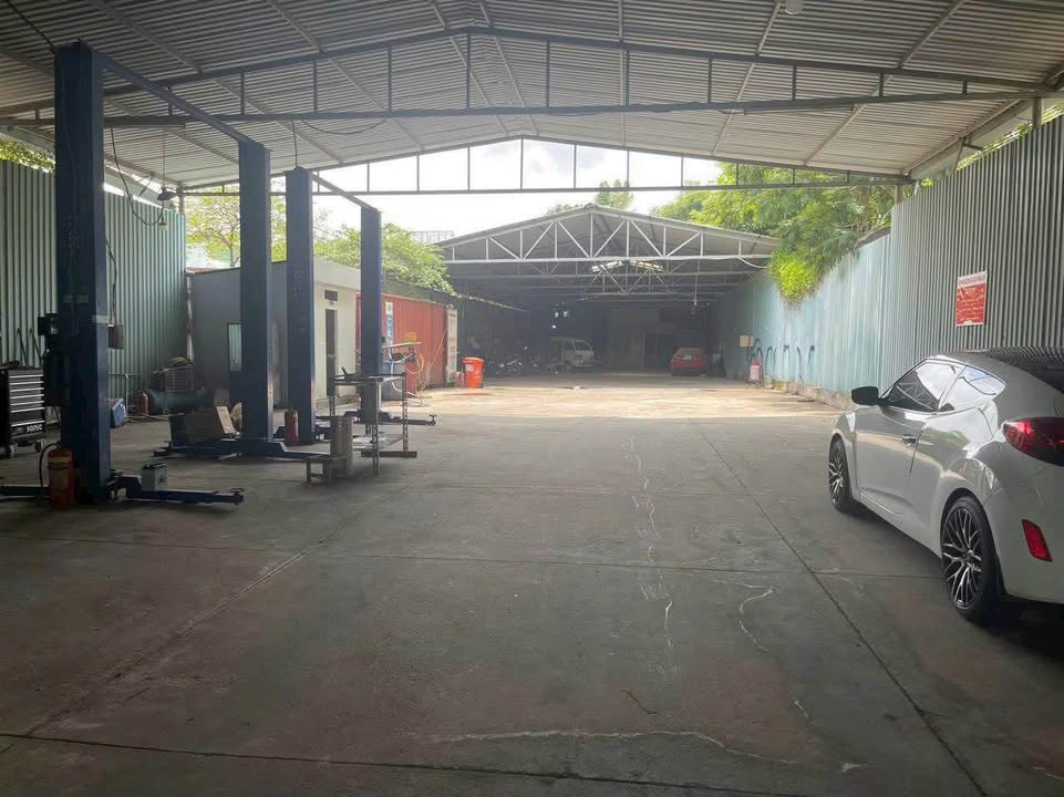 Cho thuê mặt bằng 400m² đường Nguyễn Văn Hưởng, Thảo Điền - Giá chỉ 65 triệu/tháng!