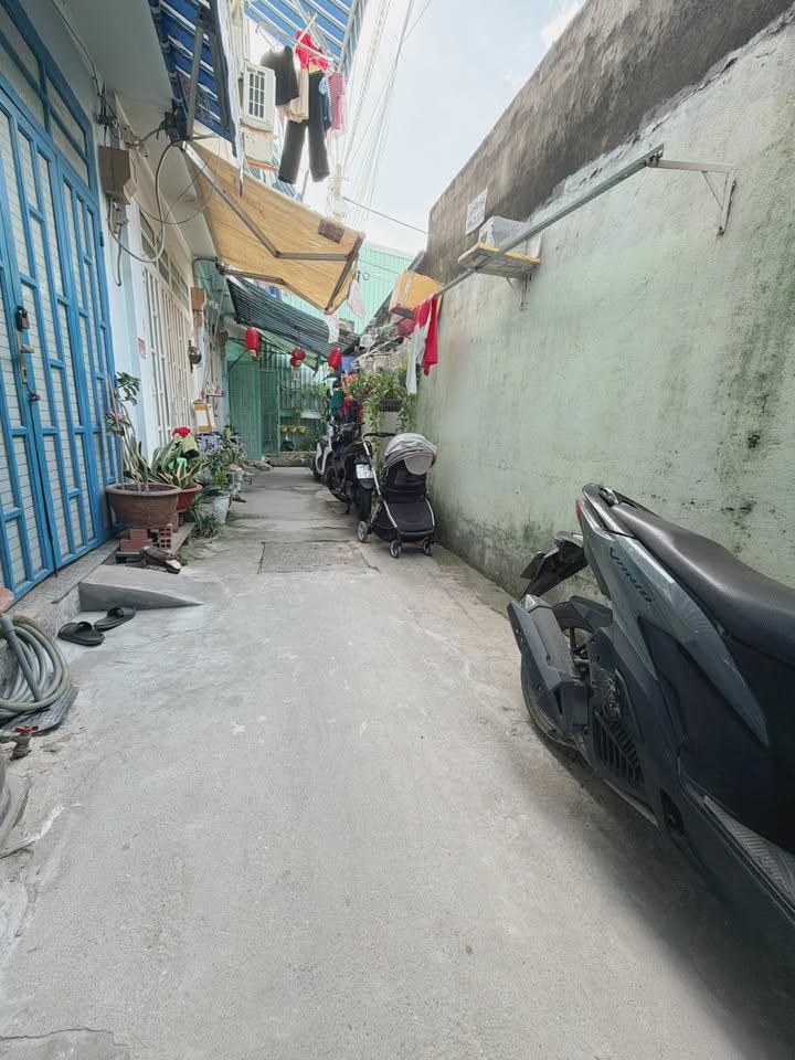 Nhà bán đường Trương Thị Hoa, Quận 12, 25.6m² giá 1.55 tỷ - Đối diện trường cấp 2 Nguyễn Hiền