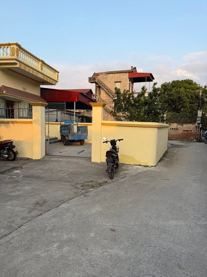 Nhà mái bằng 136m² tại thôn 4 Trung Thành - Giá chỉ 1 tỷ, chính chủ bán gấp!