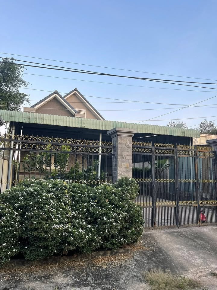 Nhà phố Tân Châu 432m² giá 1.9 tỷ - Sẵn sàng vào ở ngay!