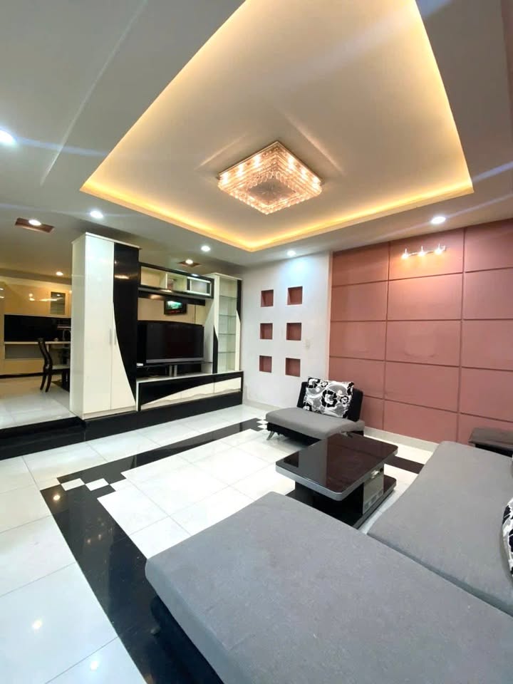 Cho thuê mặt bằng kinh doanh Hẻm 156 Tô Hiến Thành 112m² giá 37 triệu - Đường xe hơi vào tận cửa!