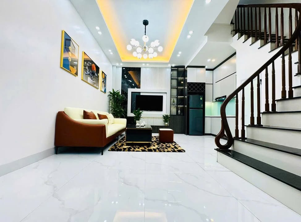 Nhà mặt ngõ Thụy Khuê Tây Hồ 30m² giá 8.7 tỷ - Kinh doanh sầm uất!