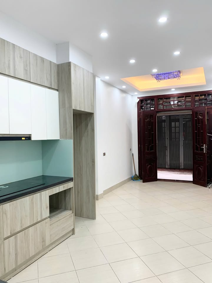 Nhà P.Lô phố Hoàng Văn Thái, quận Thanh Xuân 30m² - Sổ đỏ chính chủ, chỉ 30m ra mặt phố!