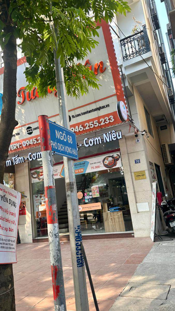 Nhà phố Cầu Giấy 60m² giá 22.6 tỷ - Ô tô vào tận nhà!