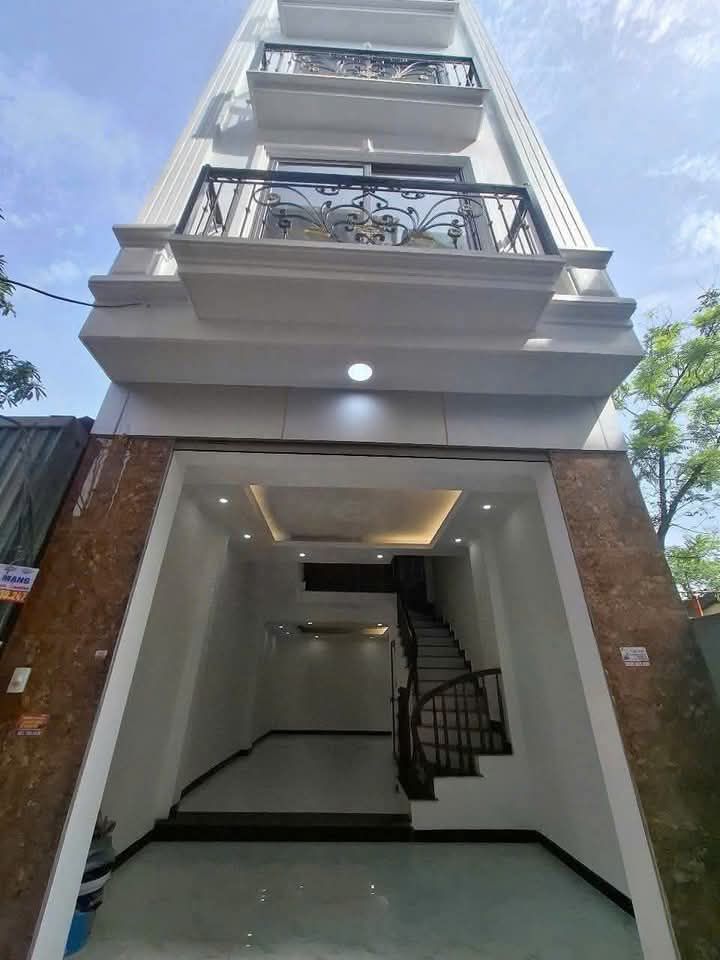 Nhà mới xây Thường Tín 36m² giá 4 tỷ - Nội thất sang trọng, sẵn sàng vào ở!