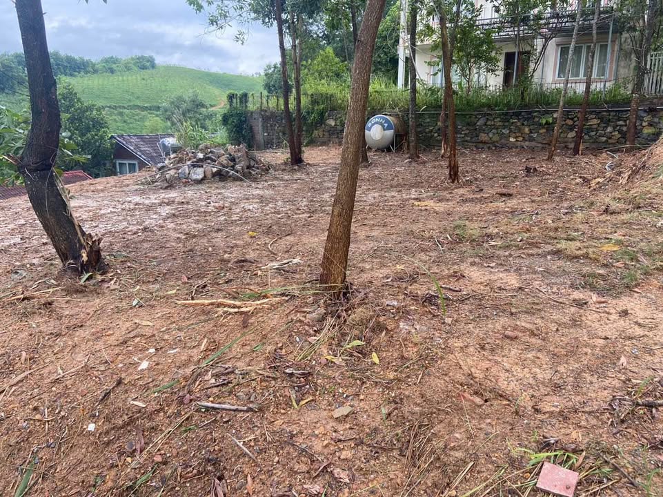 Đất nghỉ dưỡng Cư Yên Hòa Bình 385m² giá thỏa thuận - View núi đồi tuyệt đẹp!