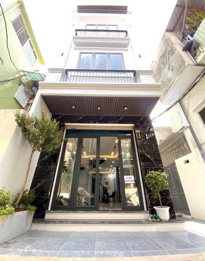 Nhà phố Ngõ 112 Lê Lợi, Quận Ngô Quyền, 73m² giá 4 tỷ - Sẵn sàng ở ngay!