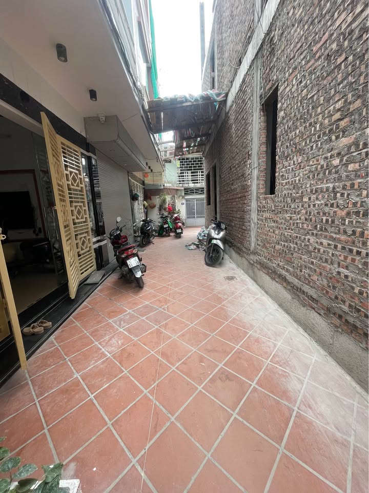 Nhà 4 tầng mặt ngõ Nguyễn Công Hòa, 45m² giá 4.2 tỷ - Chính chủ, sổ đỏ