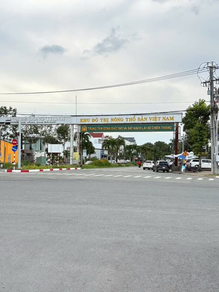 Nhà trệt lửng lầu Cần Thơ 85m² giá 3.25 tỷ - Mặt tiền Trần Văn Sắc, gần bệnh viện