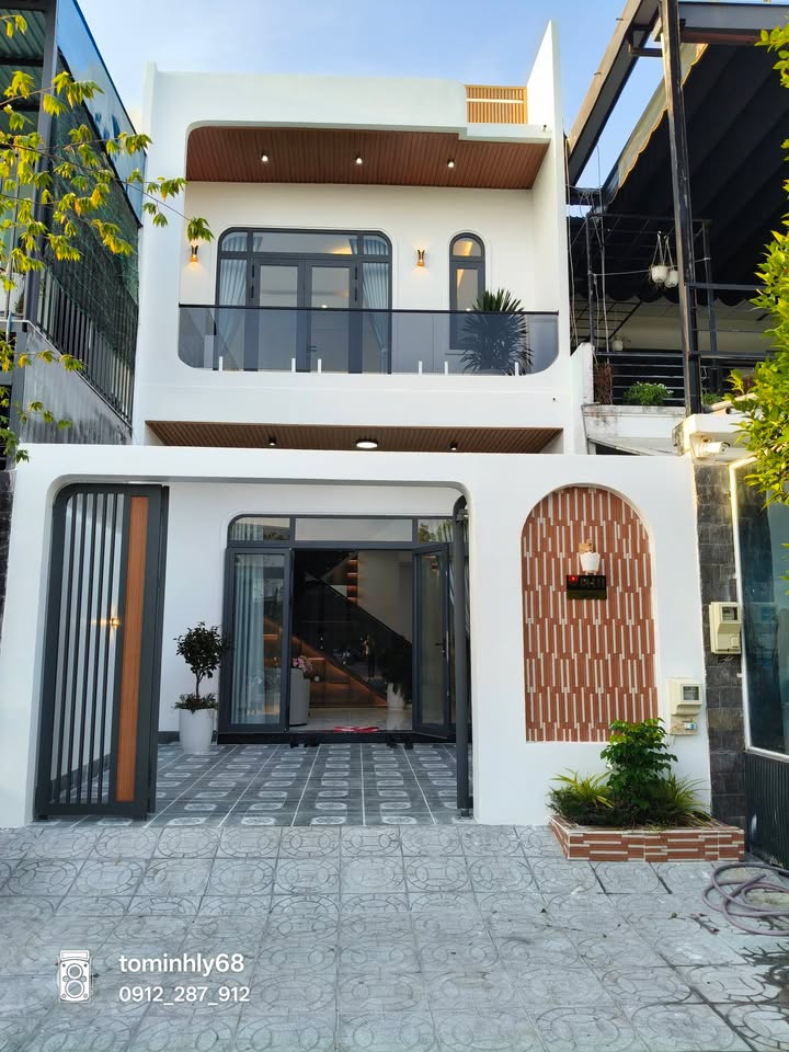 Nhà đẹp KDC An Bình Rạch Giá 92m² giá 2.99 tỷ - Thiết kế hiện đại, đầy đủ nội thất!