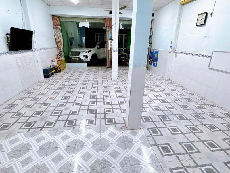 Nhà mặt tiền đường 16A, Bình Hưng Hòa A 100m² giá 8.1 tỷ - Kinh doanh sầm uất!