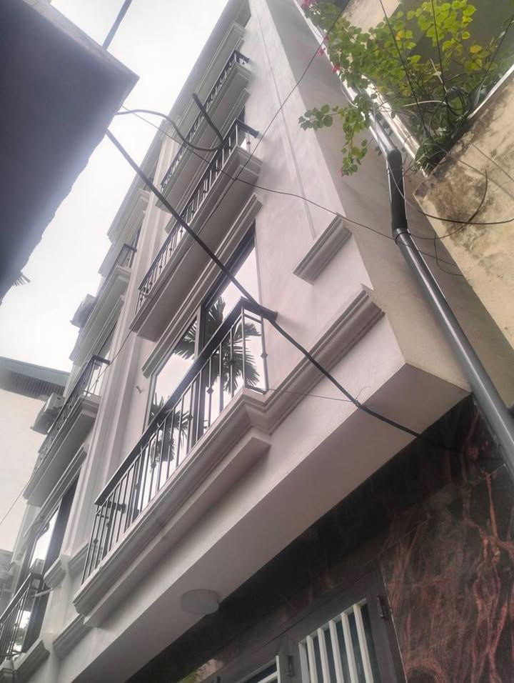 Nhà 4 tầng Di Trạch, Hoài Đức 39m² giá 5 tỷ - Ô tô vào nhà, chờ chủ mới!