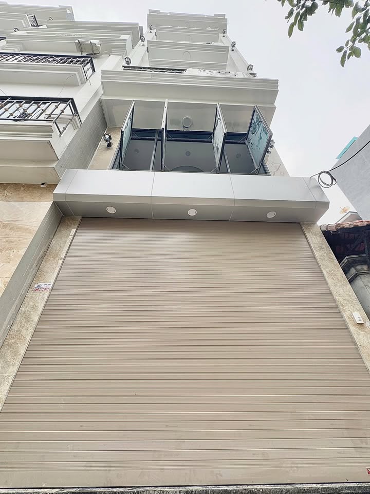 Nhà 5 Tầng KĐT Hinode, Kim Chung 43m² giá 5 tỷ - Ô tô vào tận nhà!