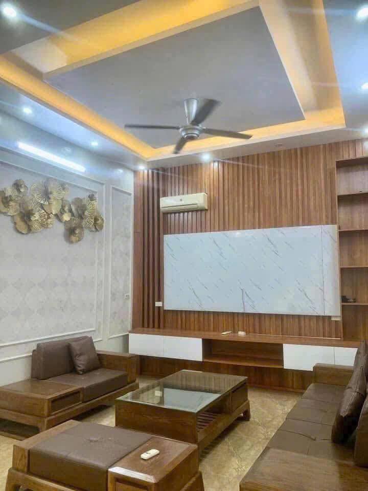 Nhà phố Trần Hưng Đạo, TP Thái Bình 60m² giá 4 tỷ - Vị trí đẹp, kinh doanh thuận lợi!