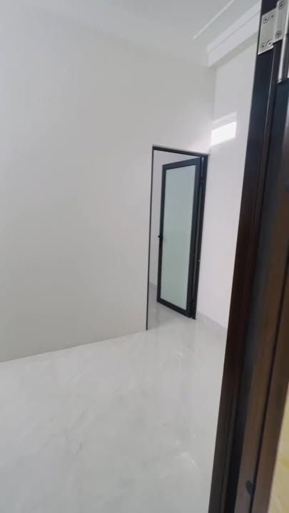 Phòng cho thuê tại ngõ 123 Yên Xá - 20m² giá 4 triệu - Full đồ, ban công thoáng mát!