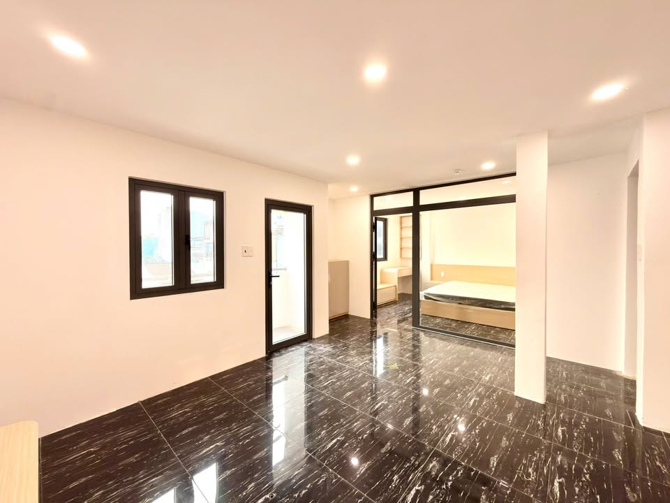 Căn hộ cho thuê Nguyễn Văn Cừ, Quận 1, 45m² - Full nội thất cao cấp, vào ở ngay!