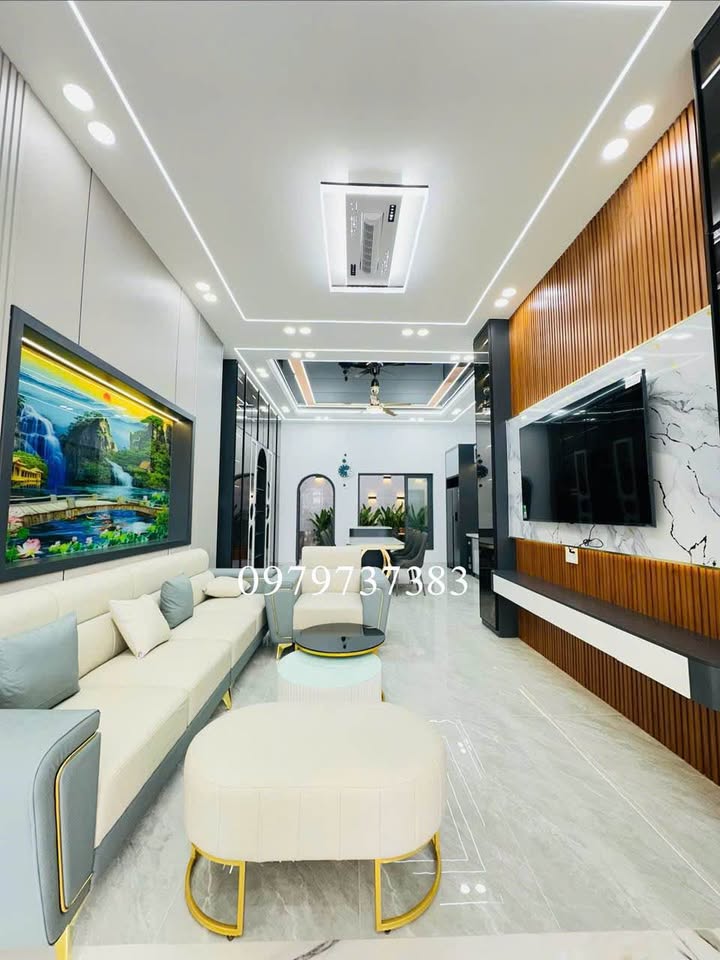 Nhà phố Thạnh Xuân 25, quận 12, 85m² giá 7.4 tỷ - Tiện nghi đầy đủ, sẵn sàng vào ở!