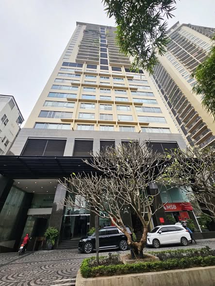 Căn hộ Sky City Tower 88 Láng Hạ 139m² giá 19 tỷ - View đẹp, nội thất sang trọng!