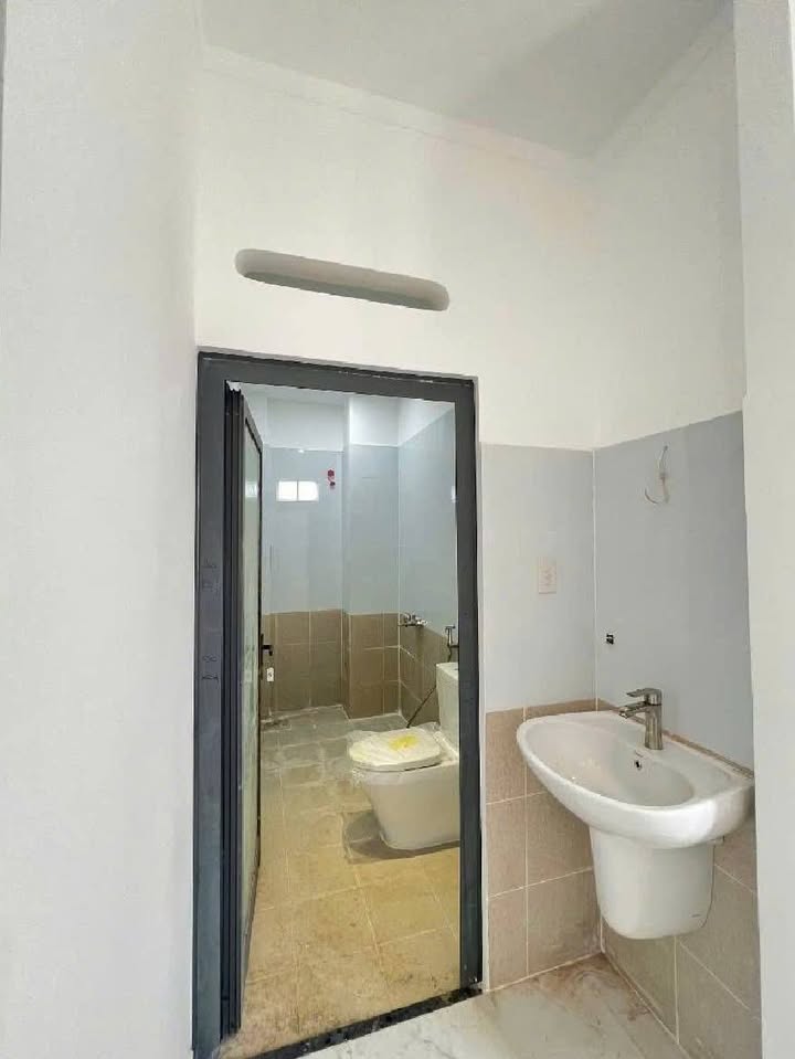 Nhà mới 3 tầng trung tâm Thủ Đức 84.8m² giá 7 tỷ - Sẵn sàng vào ở!