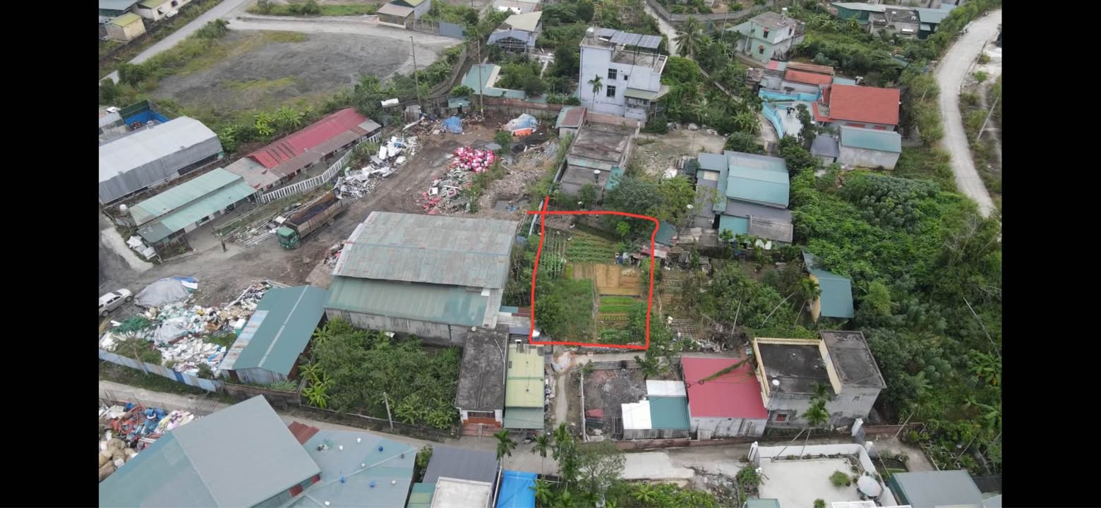 Đất nền Quang Trung Uông Bí 300m² - Mặt tiền 10m, vị trí đắc địa