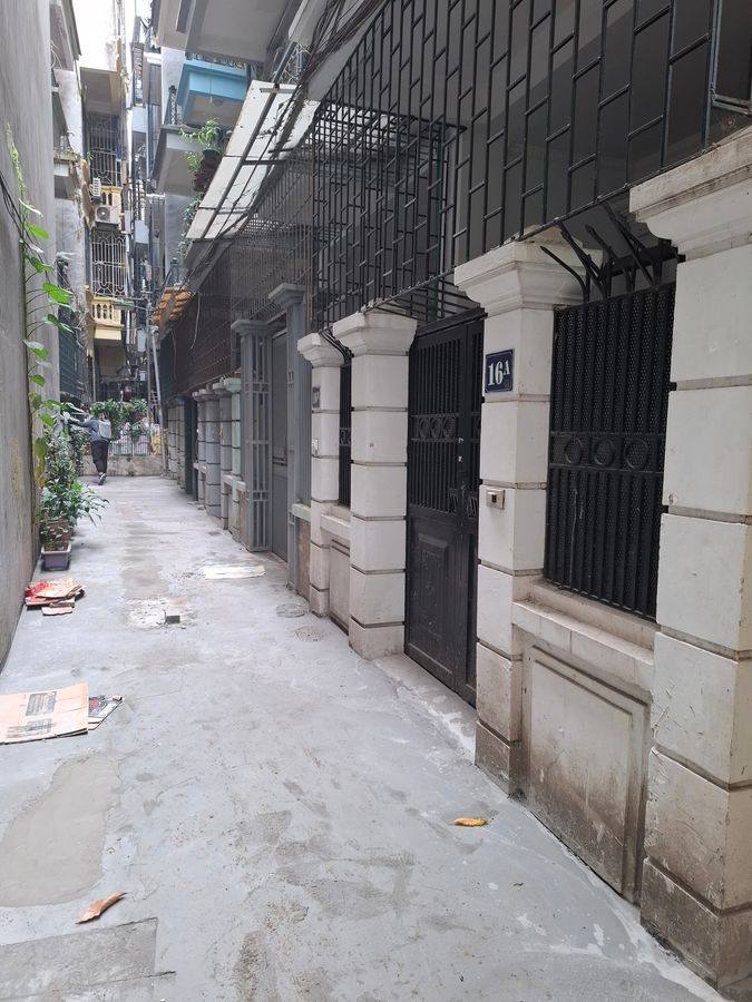 Nhà mặt ngõ Trung Kính, Cầu Giấy 50m² giá 19 tỷ - Dân xây chắc chắn, gần phố!