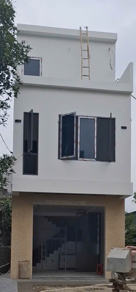 Nhà 3 tầng mới xây tại Lý Nhân Tông, Đông Thọ 54m² giá 2 tỷ - Sẵn sàng vào ở ngay!