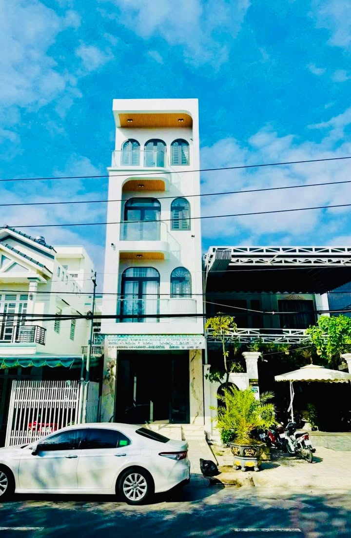 Nhà mới mặt tiền đường Thục Phán, Bình Đức 74m² giá 5 tỷ - Vị trí đẹp cạnh công viên!