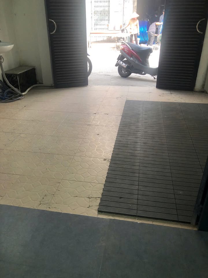 Nhà mặt tiền cho thuê tại Bình Tân 100m² giá 10 triệu - Kinh doanh thoải mái!