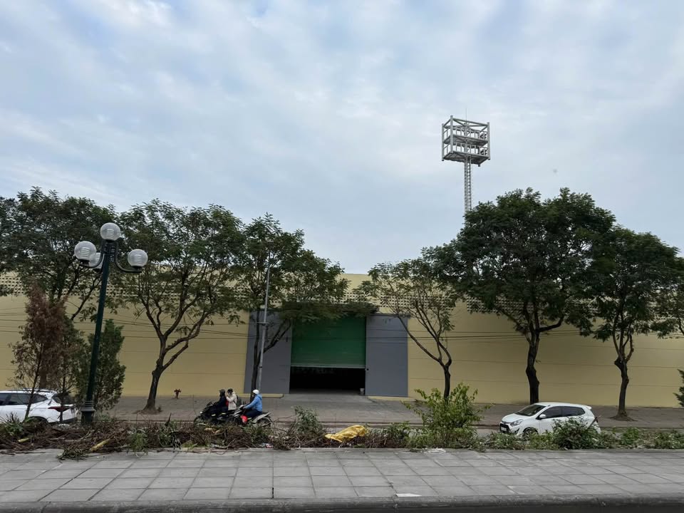 Mặt bằng kinh doanh Đỗ Xuân Hợp, Nam Từ Liêm 1300m² giá 185 triệu - Sẵn sàng vào hoạt động ngay!