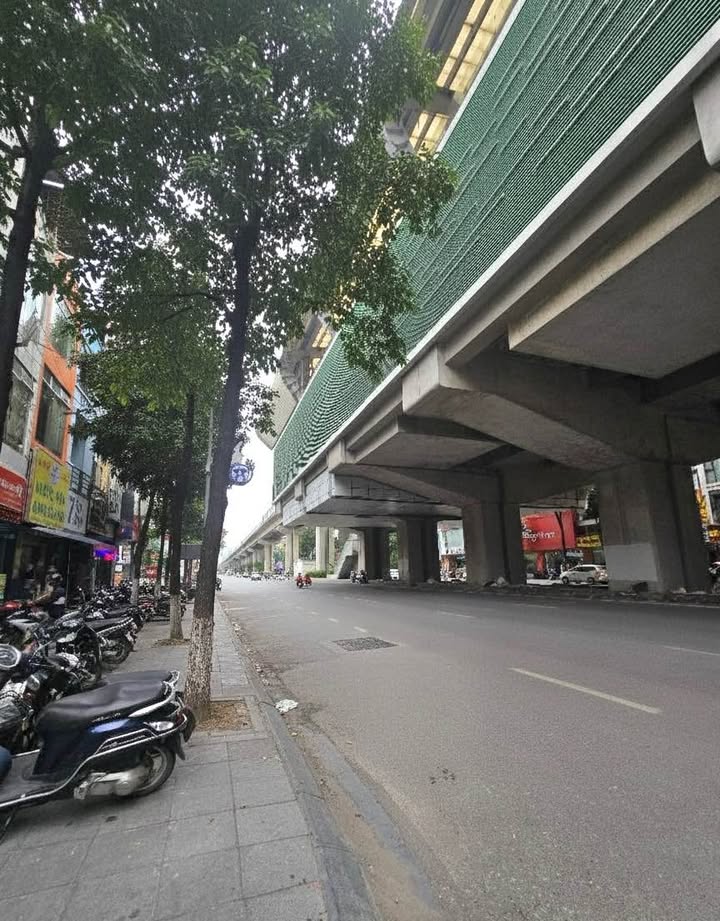Nhà phố Quang Trung Hà Đông 36m² giá 7 tỷ - Ô tô trước cửa, dân xây chắc chắn!