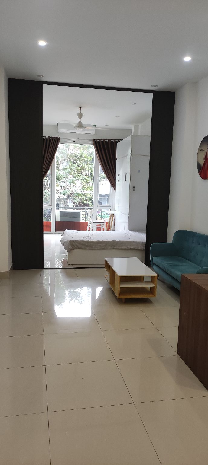 Căn hộ cho thuê 135 Đội Cấn 50m² giá 8.7 triệu - Full nội thất, chỉ cần xách vali vào ở!