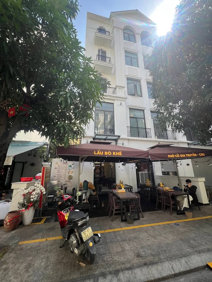 Shophouse Mahattan Thủ Đức 94m² giá 20.5 tỷ - Kinh doanh sầm uất!