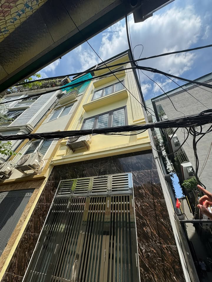 Nhà Phú Thượng 35m² giá thỏa thuận - Lô góc 2 mặt thoáng, 5 phòng ngủ