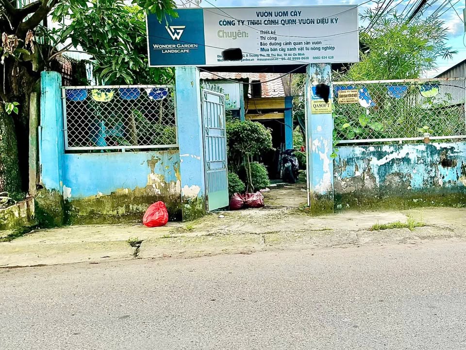 Đất lô góc 2 mặt tiền Trường Thọ Thủ Đức 220m² giá 15.5 tỷ - Kết nối thuận tiện mọi hướng!