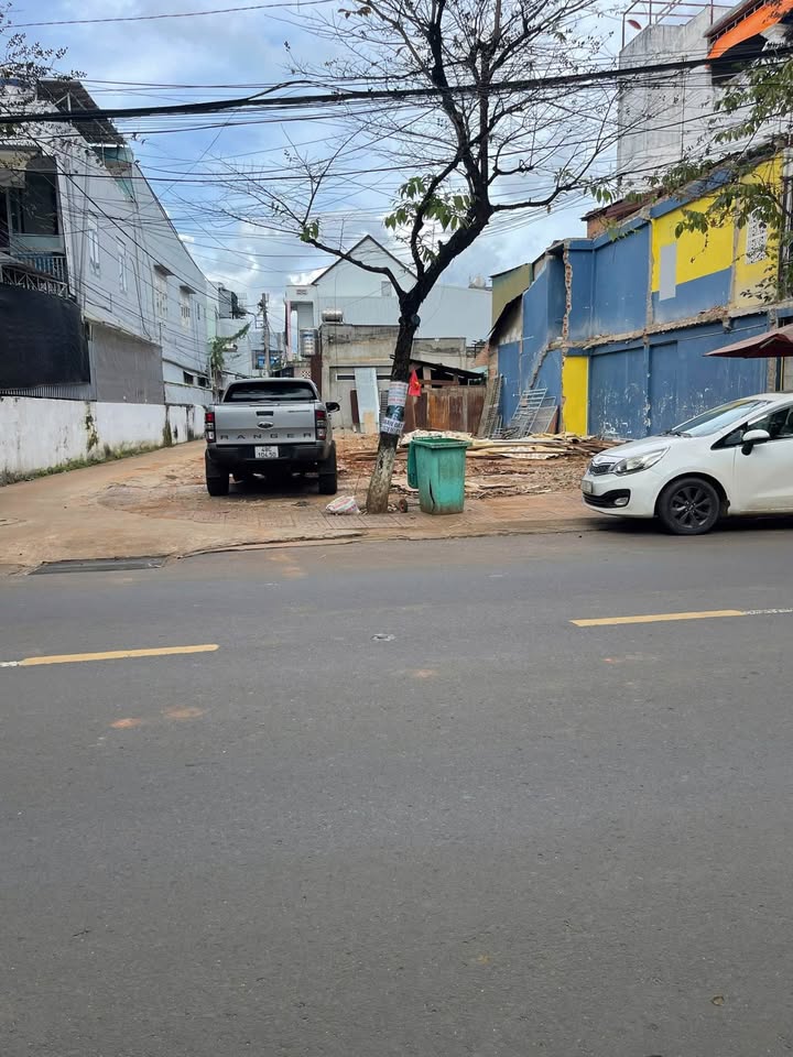 Đất nền 360 Hoàng Diệu, Buôn Ma Thuột 265.6m² giá chỉ 28 tỷ - Hướng Nam, thổ cư 100%