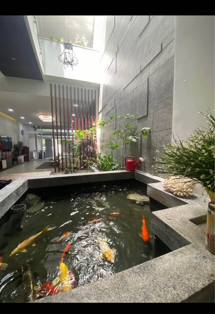 Nhà phố đẹp Nha Trang 136m² giá 20 tỷ - Gần biển chỉ 1,4km!