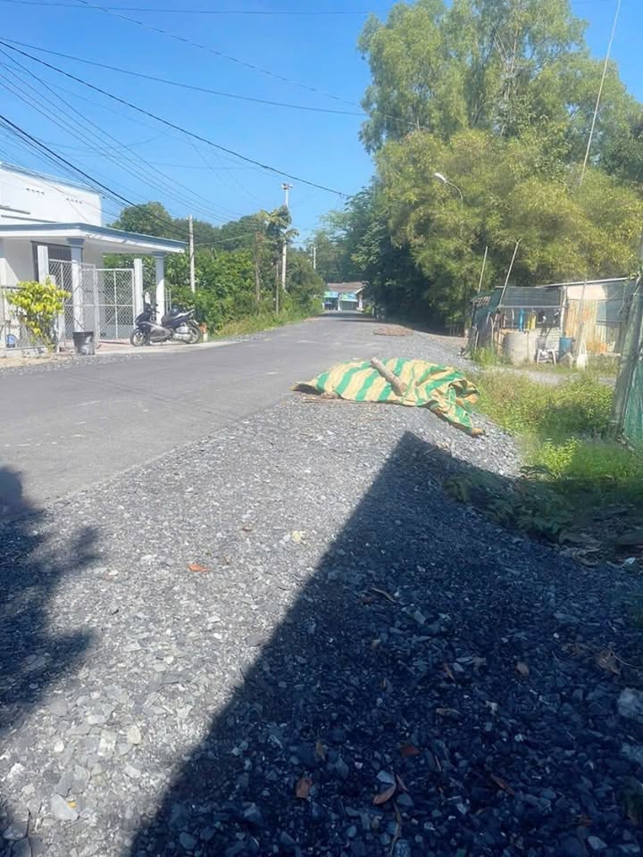 Nhà cấp 4 Phú Hòa Đông, Củ Chi 689m² giá 4.3 tỷ - Sổ hồng chính chủ, nở hậu đẹp!