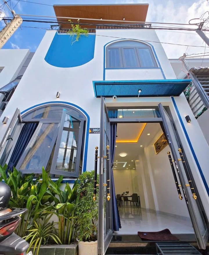 Nhà 3 tầng Hẻm 3 Bùi Hữu Nghĩa 44m² giá 2.15 tỷ - Tiện nghi đầy đủ gần trường học!