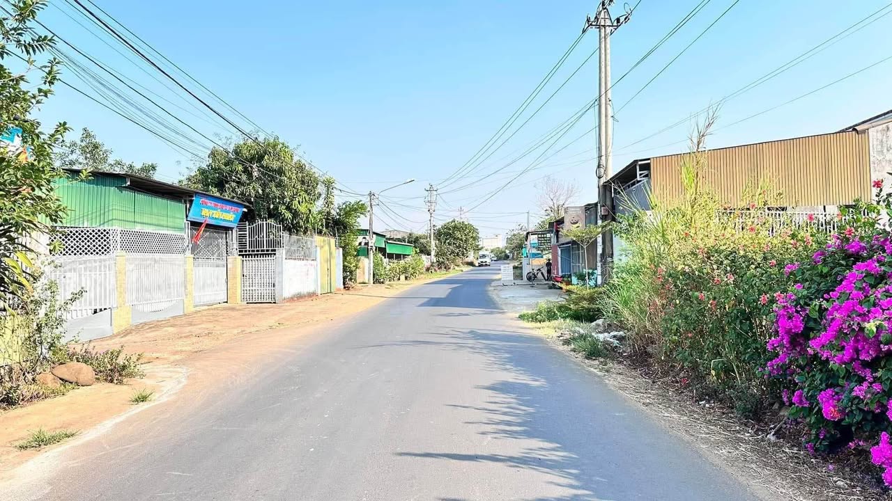 Đất nền mặt tiền Y Wang, phường Ea Kao, 175m² - Pháp lý rõ ràng, đầu tư sinh lời!