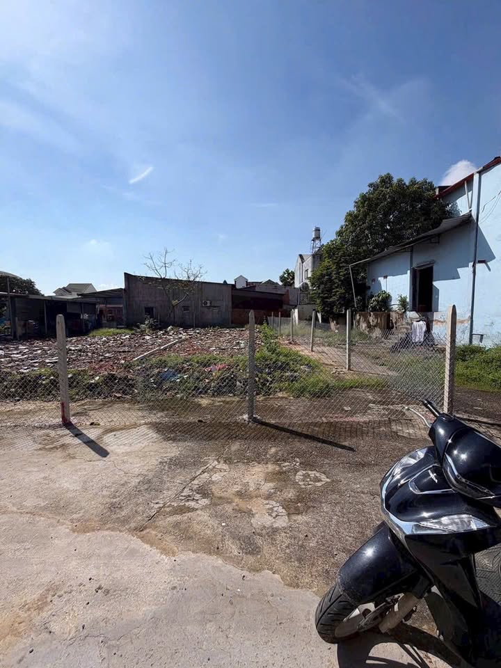 Lô đất Hiệp Phước Nhơn Trạch 138m² giá 2xx tỷ - Đầu tư lý tưởng cho nhà trọ và nhà vườn!