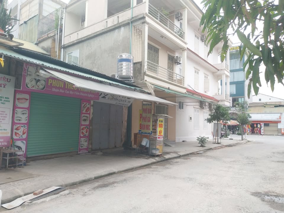 Đất mặt đường Nguyễn Quốc Trị, Vinh 67.5m² giá 7.9 tỷ - Đầu tư sinh lời ổn định!