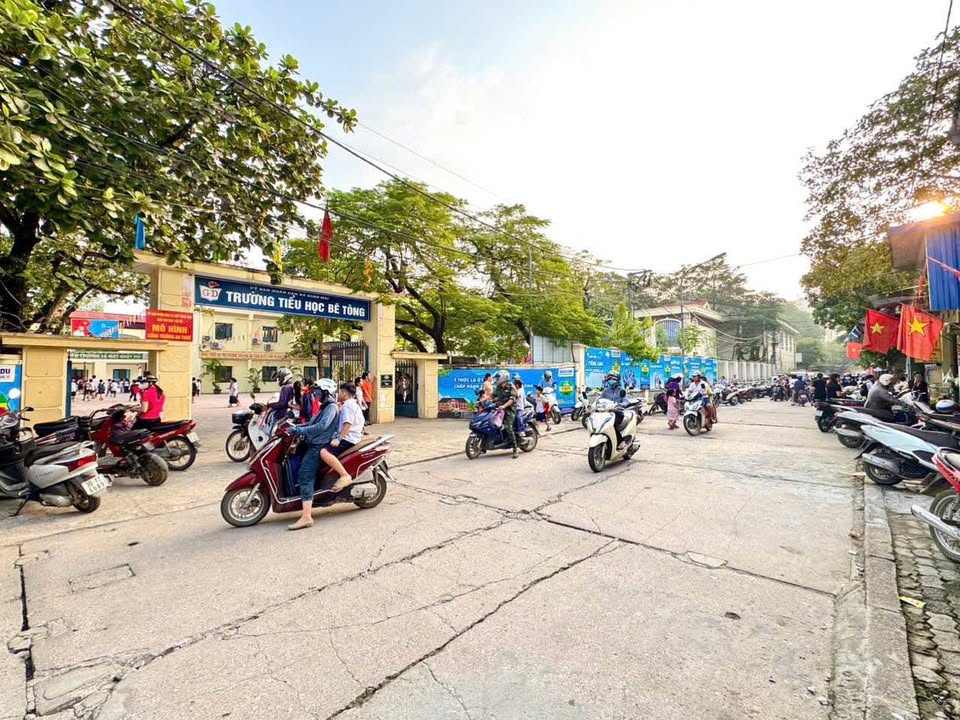 Nhà kinh doanh tại Xuân Mai 113m² giá 3.417 tỷ - Vị trí vàng gần trường học