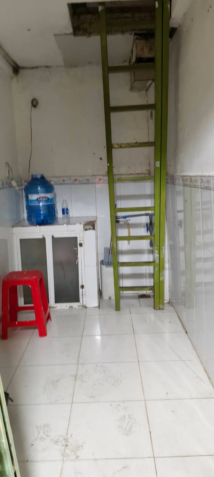 Nhà hẻm 438 Lê Hồng Phong, Quận 10 - 4.6m² giá chỉ 960 triệu - Sổ hồng riêng chính chủ!