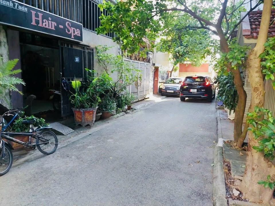 Đất chính chủ 100m² phường Giang Biên, quận Long Biên giá chỉ 3.8 tỷ - Vị trí đẹp, không khí trong lành!