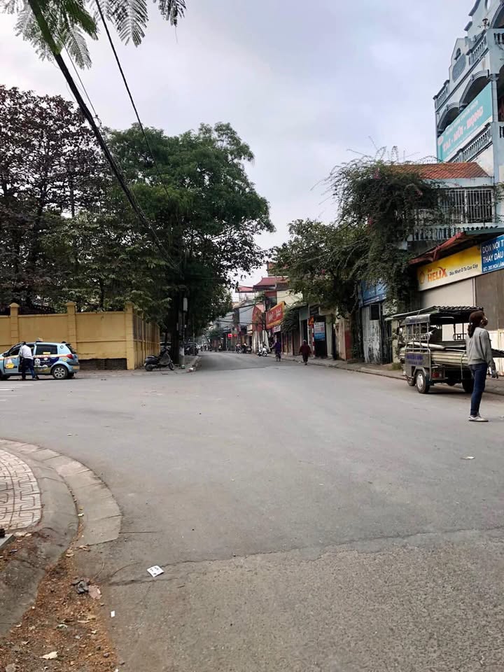 Đất nền Việt Hưng Long Biên 200m² giá 12 tỷ - Đầu tư sinh lời ngay!