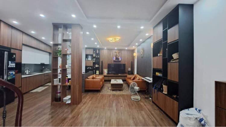 Nhà 3 tầng Yên Viên 66m² giá 3 tỷ - Full nội thất cao cấp!