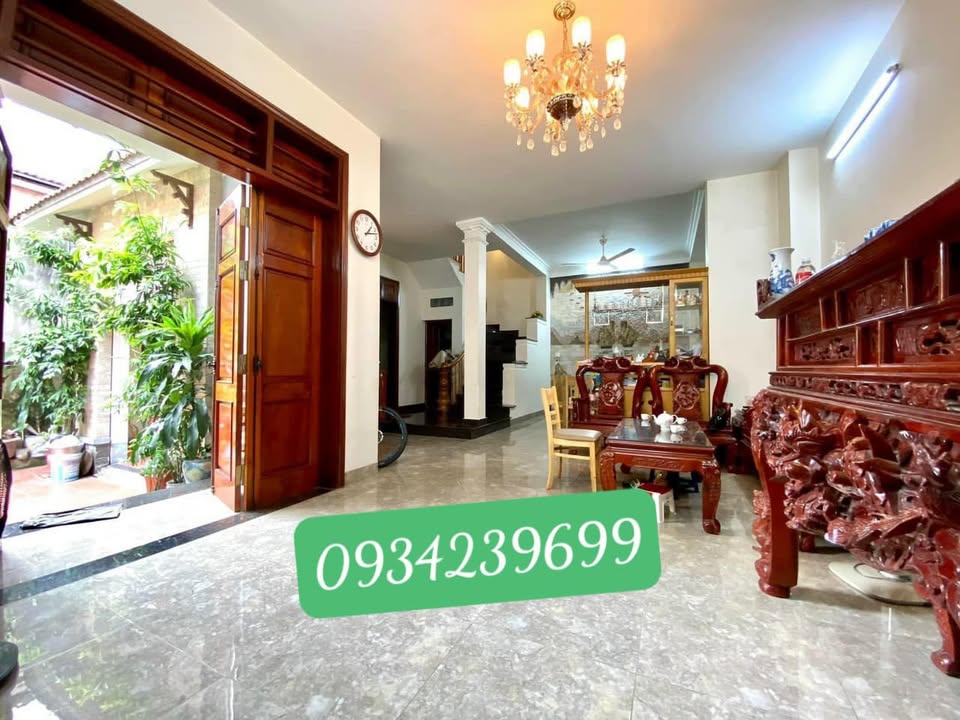 Nhà phố Ngọc Thụy, Long Biên 105m² giá 9.15 tỷ - View hồ thơ mộng!