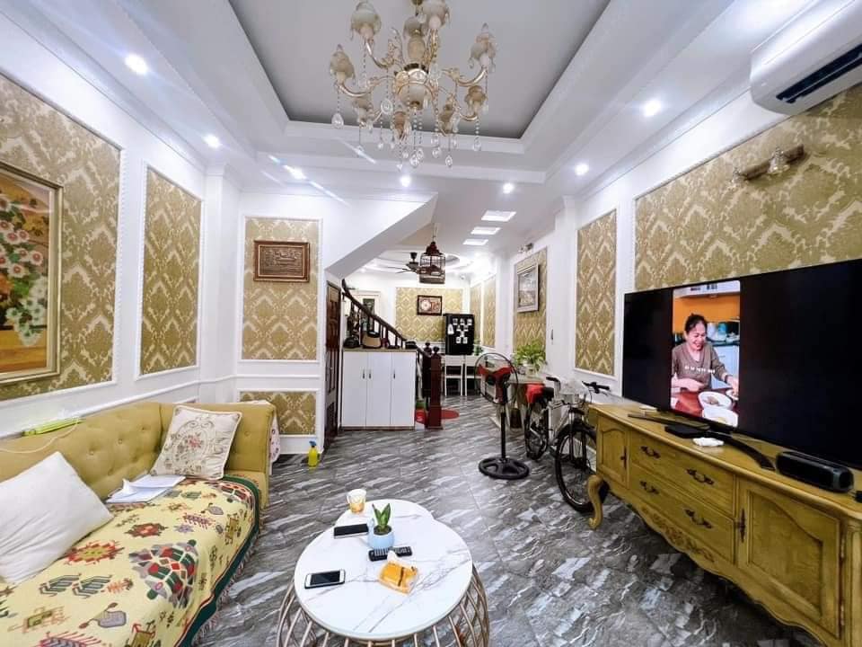 Nhà Phân Lô Ngọc Thụy Long Biên 41m² giá 4.03 tỷ - Siêu phẩm hiếm có!